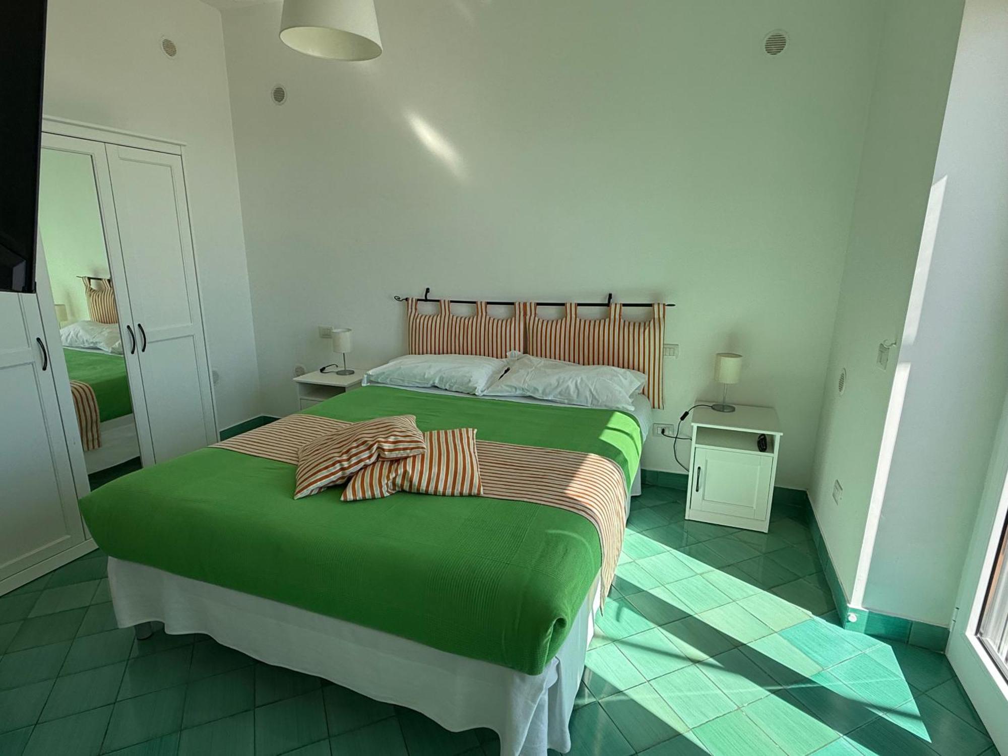 Вилла Casa Gabriella - Amalfi Coast - Free Parking - Full Sea View Виетри Экстерьер фото