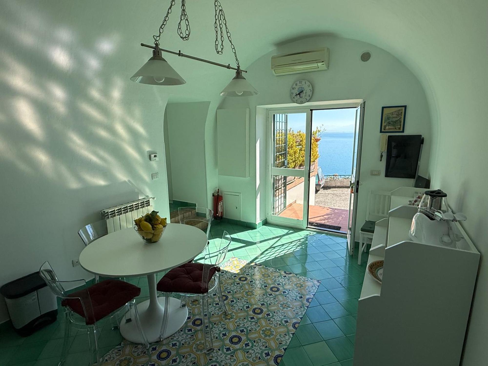 Вилла Casa Gabriella - Amalfi Coast - Free Parking - Full Sea View Виетри Экстерьер фото