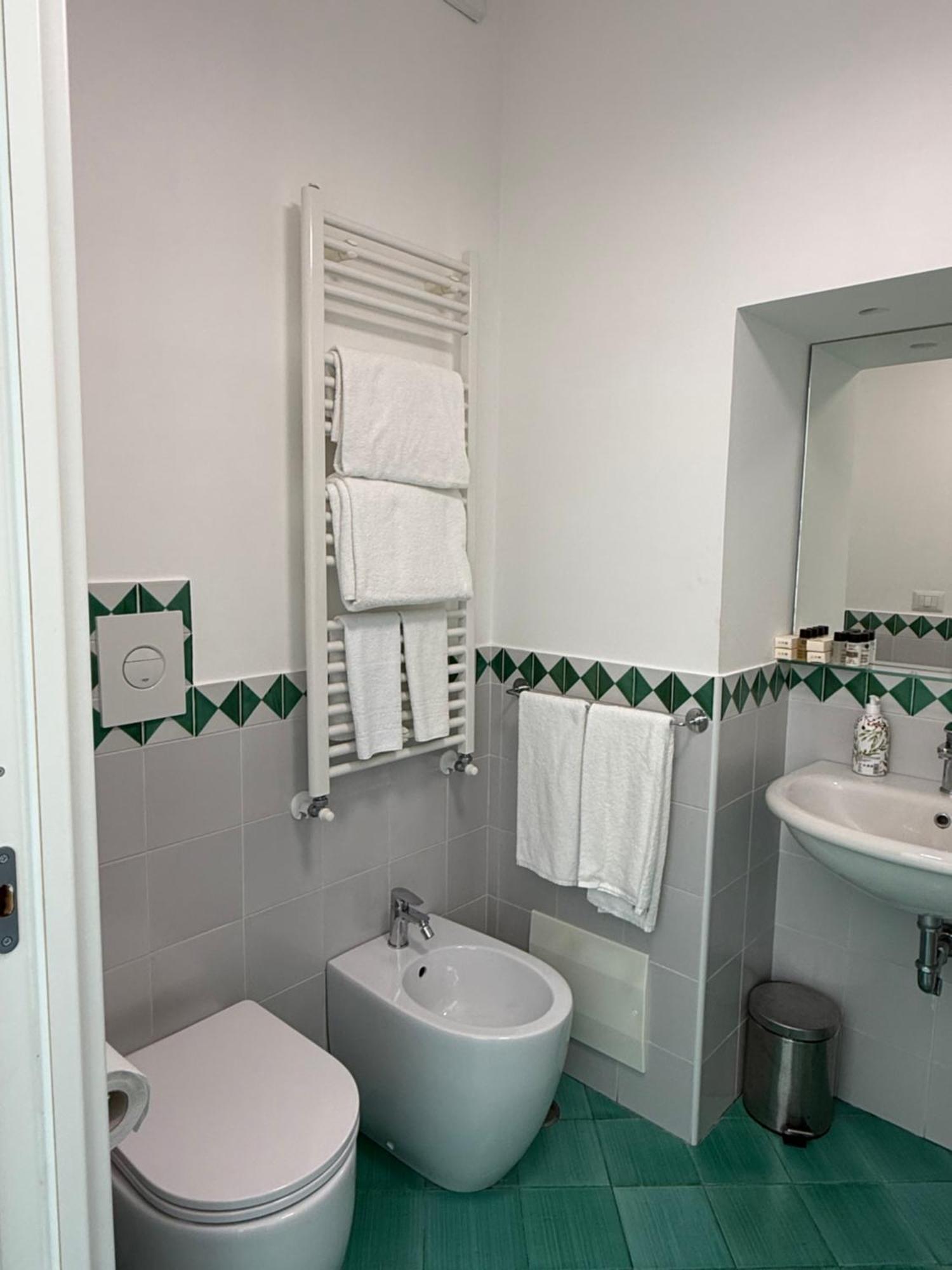 Вилла Casa Gabriella - Amalfi Coast - Free Parking - Full Sea View Виетри Экстерьер фото